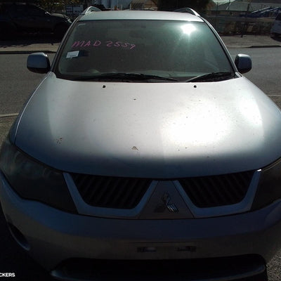 2006-2012 Mitsubishi Outlander A C Condenser