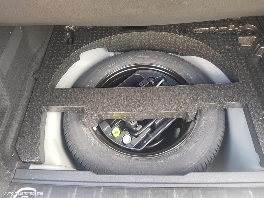 2017 Peugeot 2008 Right Taillight