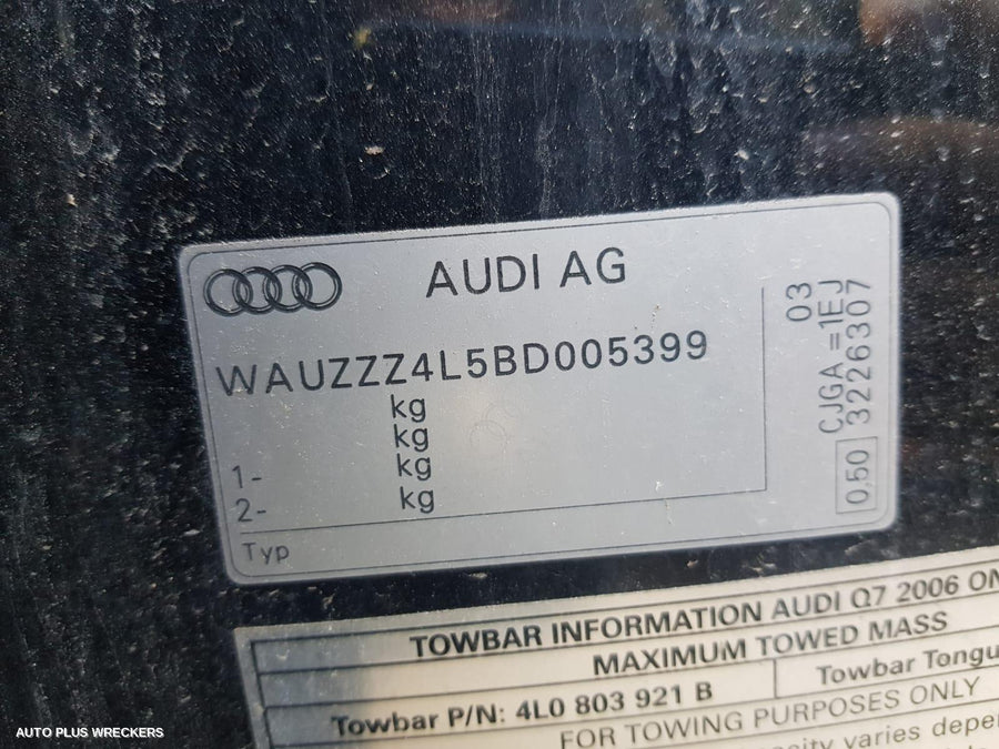 2010 Audi Q7 R Bar Bracket Reinfo