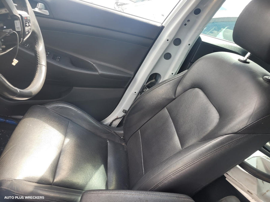 2016 Hyundai Tucson Right Front Door Window