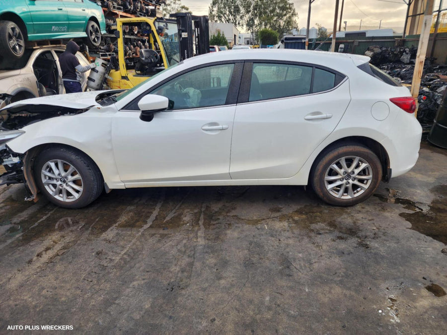 2016-2019 Mazda 3 Headrest
