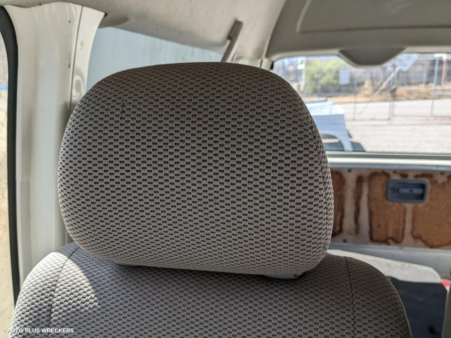 2006 Toyota Hiace Left Front Door