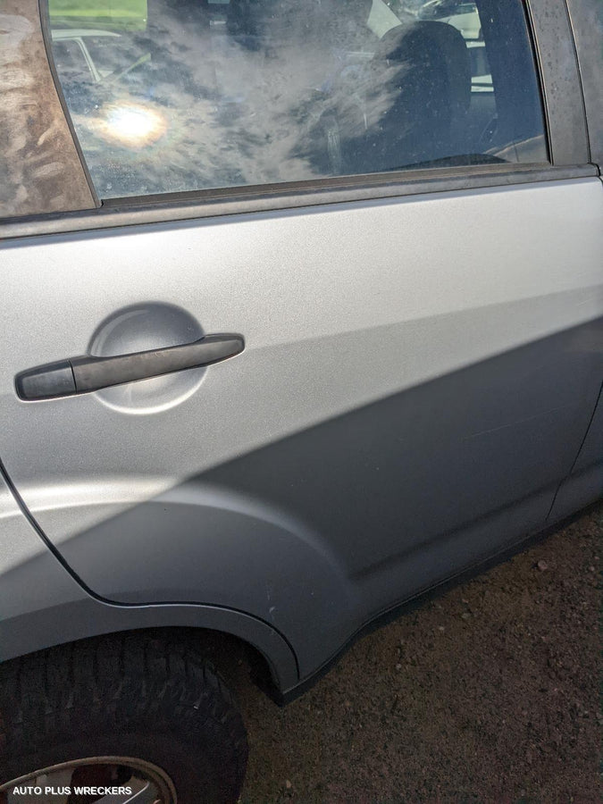 2008 MITSUBISHI OUTLANDER RIGHT FRONT WINDOW REG MOTOR