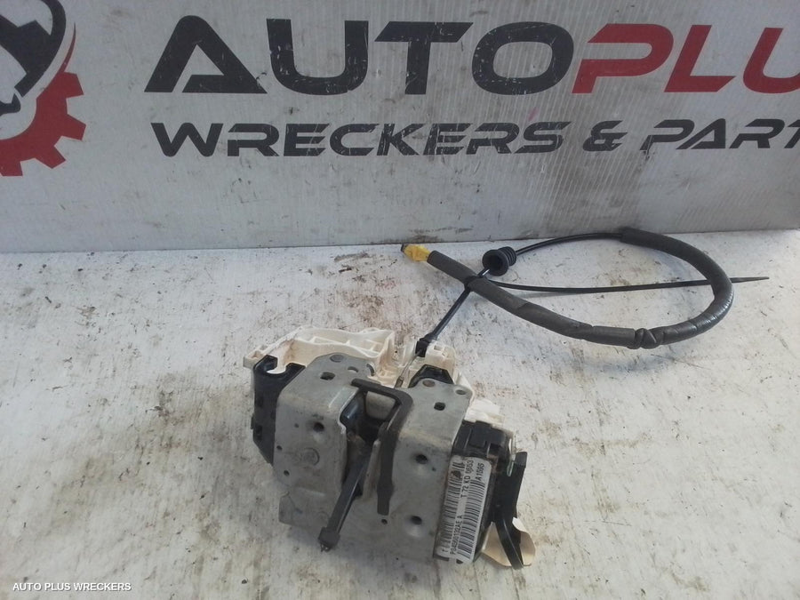 2013 Jeep Grandcherokee Door Boot Gate Lock