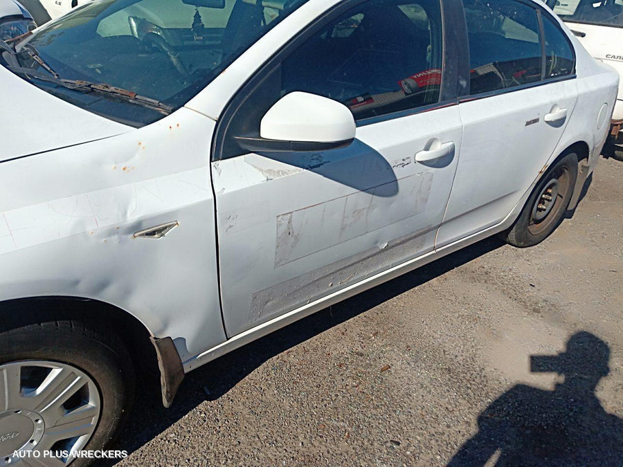 2009 Ford Falcon Right Rear Door Window