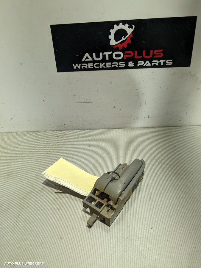 2005 Toyota Hilux Door Handle