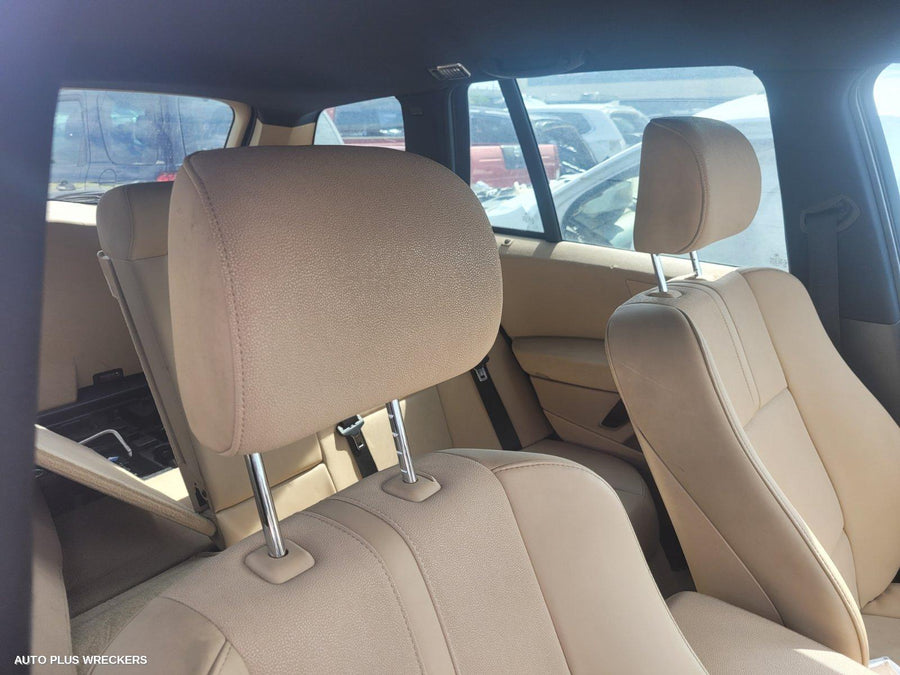 2005 Bmw X3 Left Rear Door Sliding