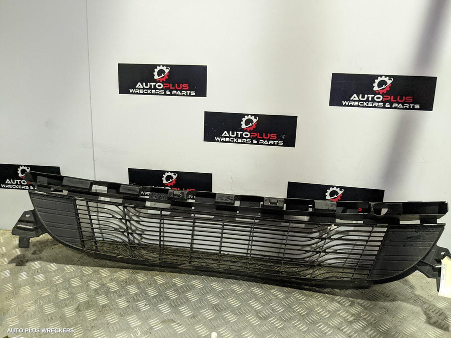 2012 Renault Megane Grille