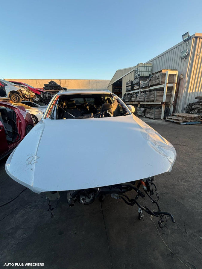 2022 Volvo Xc40 Left Front Door