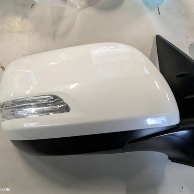 2020 Toyota Landcruiser Right Door Mirror