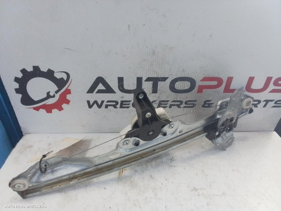 2017-2021 Nissan Qashqai Left Front Window Reg Motor