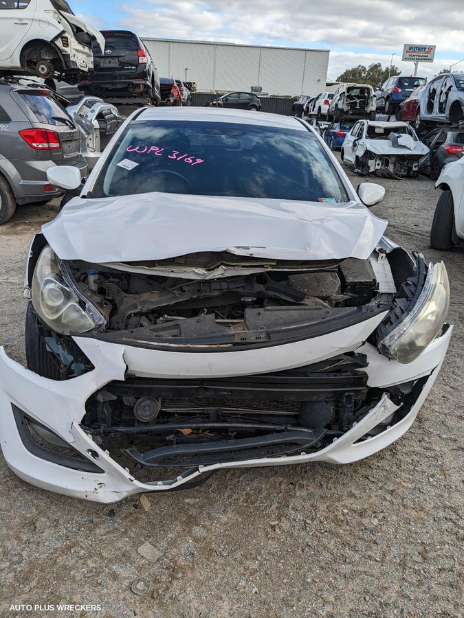 2013 Hyundai I30 Rear Bumper