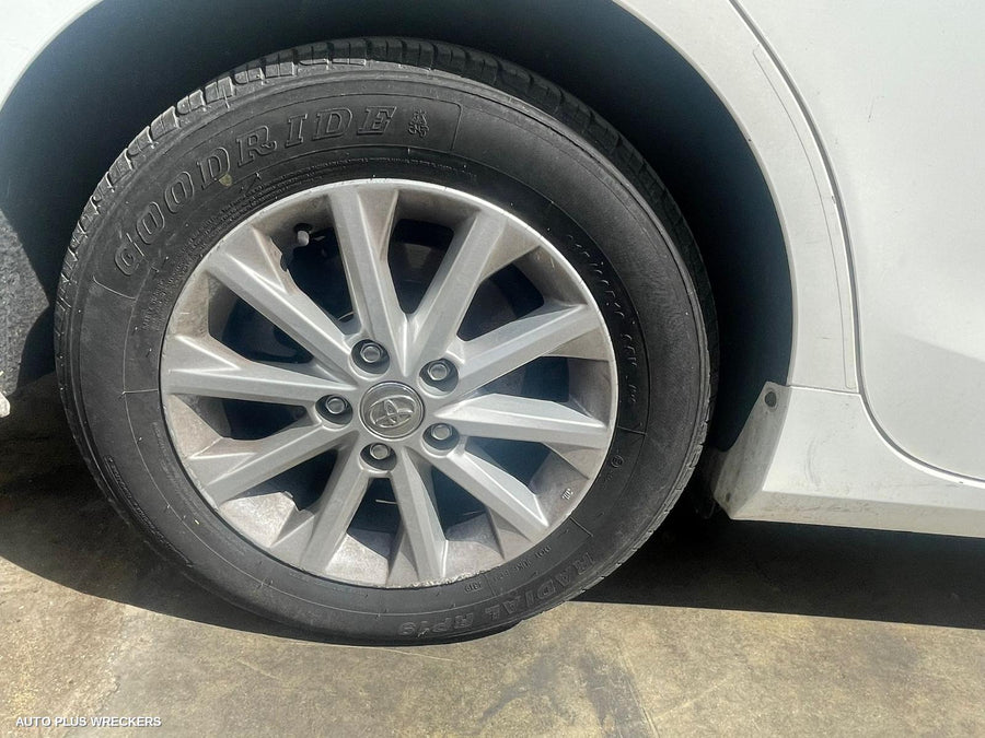 2016 Toyota Camry Rear Garnish