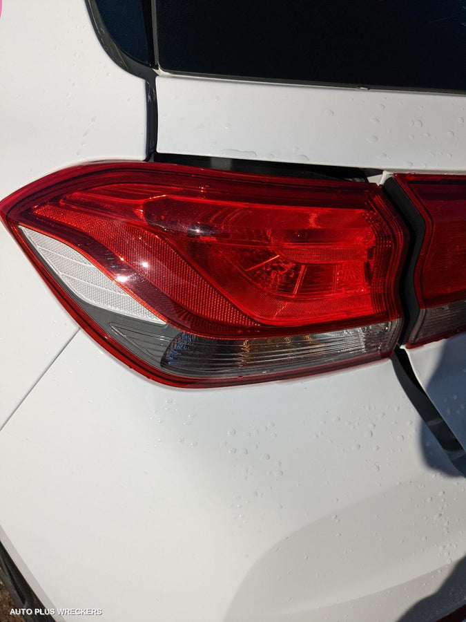 2022 Hyundai I30 Parcel Shelf