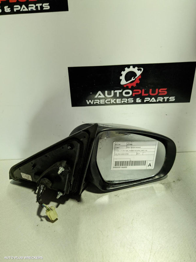 2017 Suzuki Vitara Right Door Mirror