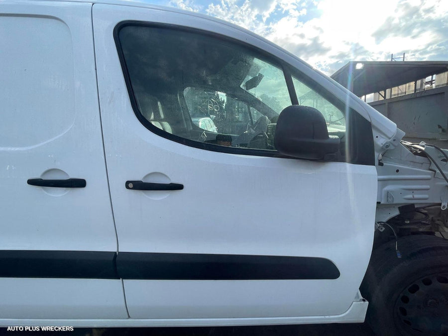 2009-2018 Citroen Berlingo Left Front Door Window