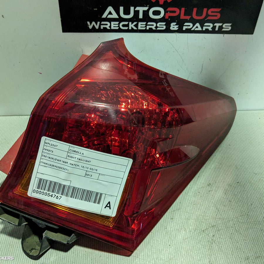 2012-2015 Toyota Corolla Right Taillight