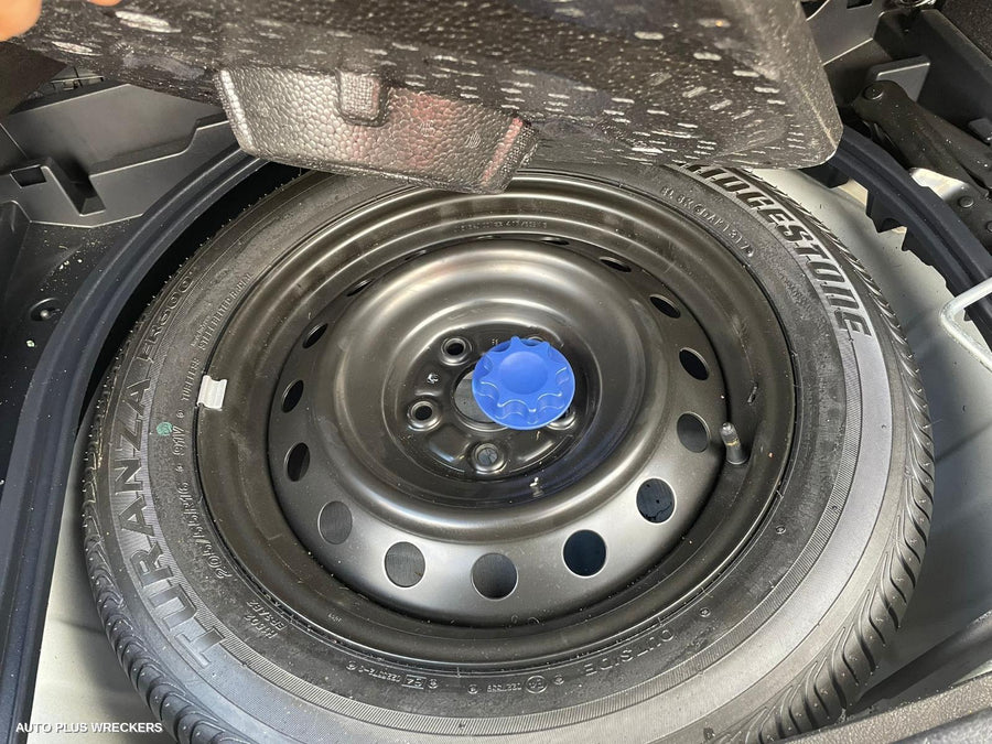 2017 Toyota Corolla Left Driveshaft