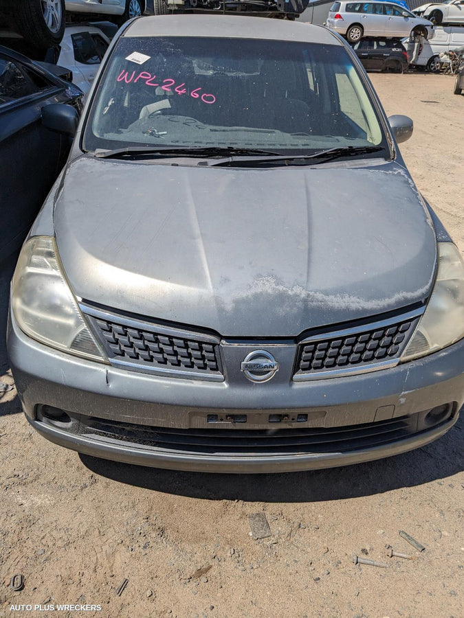 2007 Nissan Tiida Left Front Door