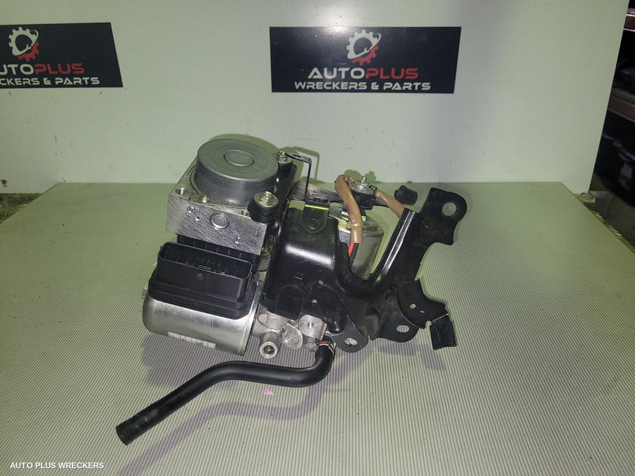 2020 Toyota Camry Abs Pump Modulator
