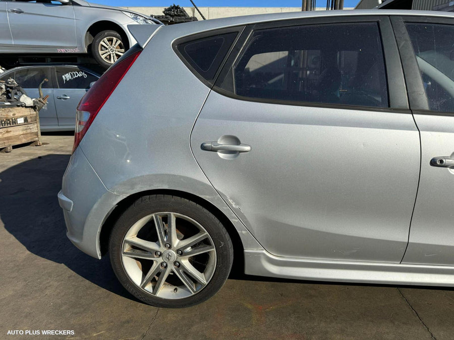 2010 Hyundai I30 A C Condenser