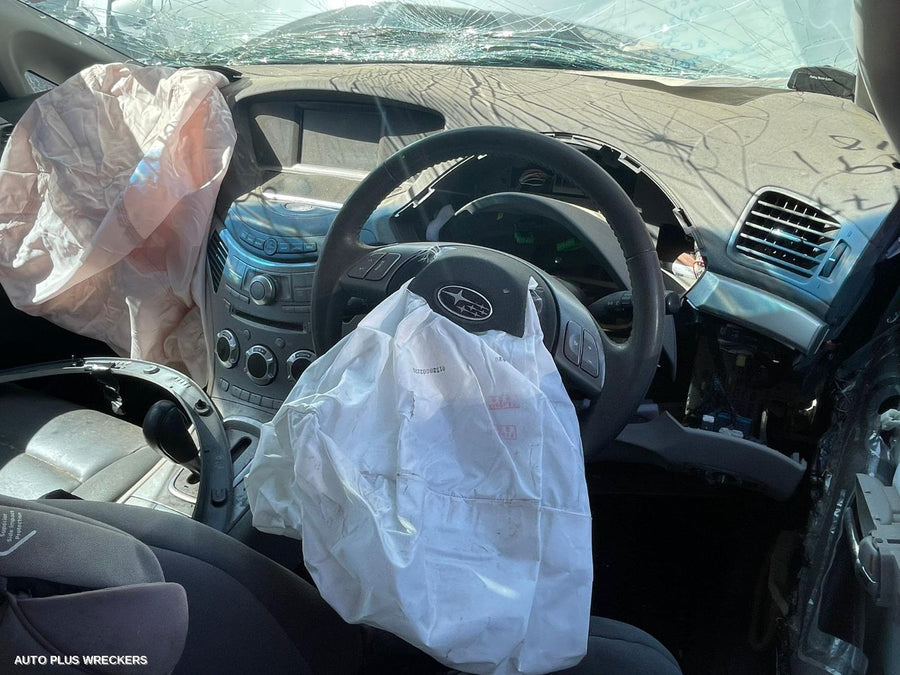 2011 Subaru Tribeca Left Guard