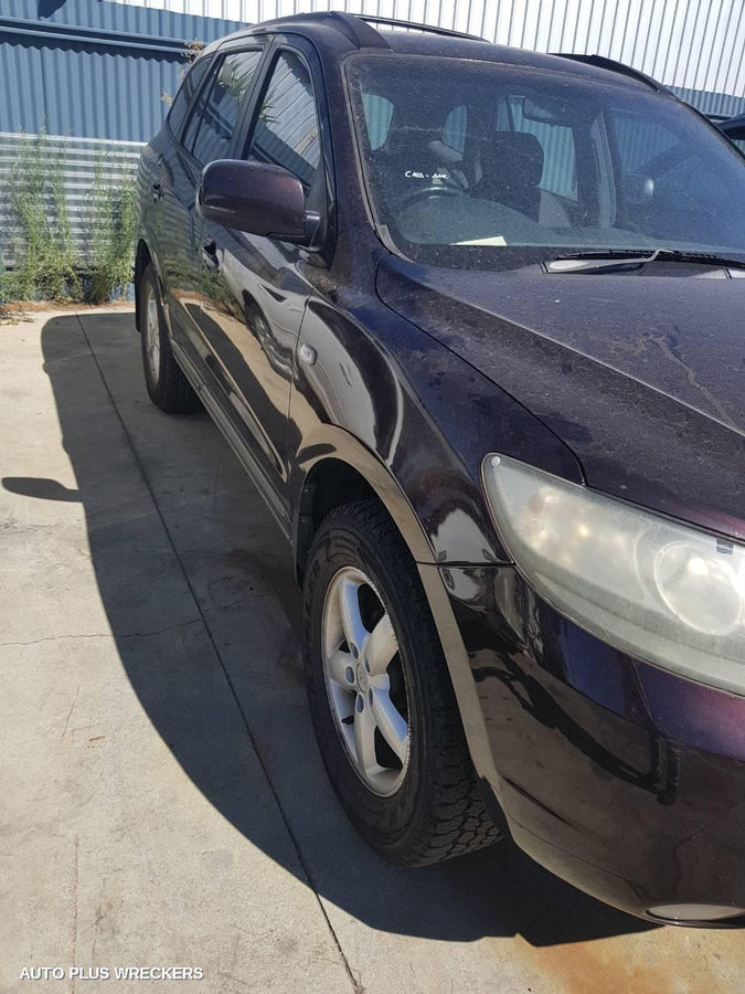 2007 Hyundai Santa Fe Rear Garnish