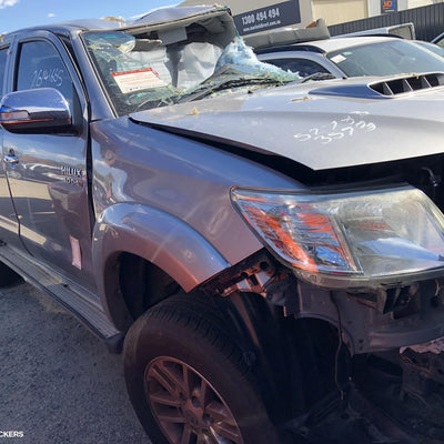 2015 TOYOTA HILUX WHEEL MAG