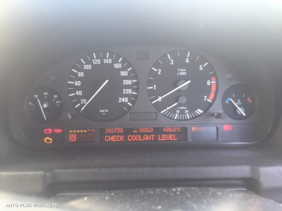 2002 Bmw X5 Left Guard