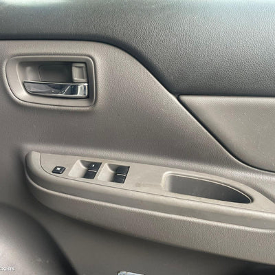 2018 Mitsubishi Triton Door Boot Gate Lock