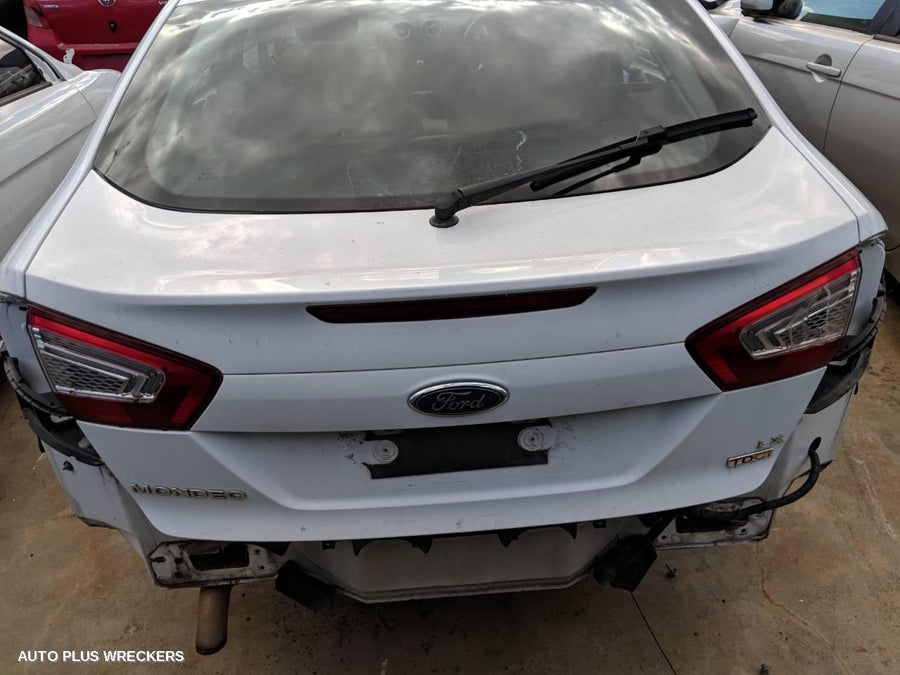 2010 Ford Mondeo Left Headlamp