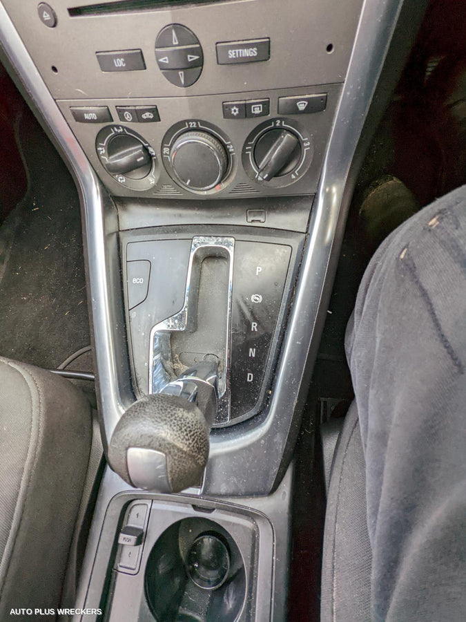 2012 Holden Captiva Left Door Mirror