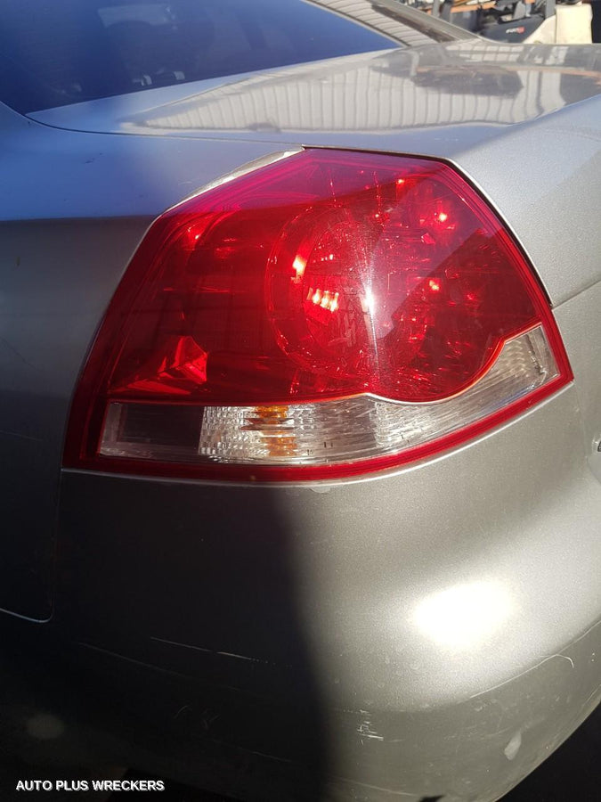 2007 Holden Commodore Right Door Mirror