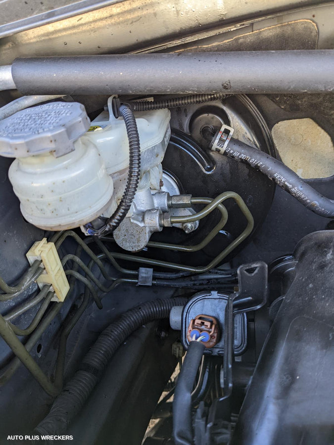 2010 Suzuki Kizashi Left Taillight