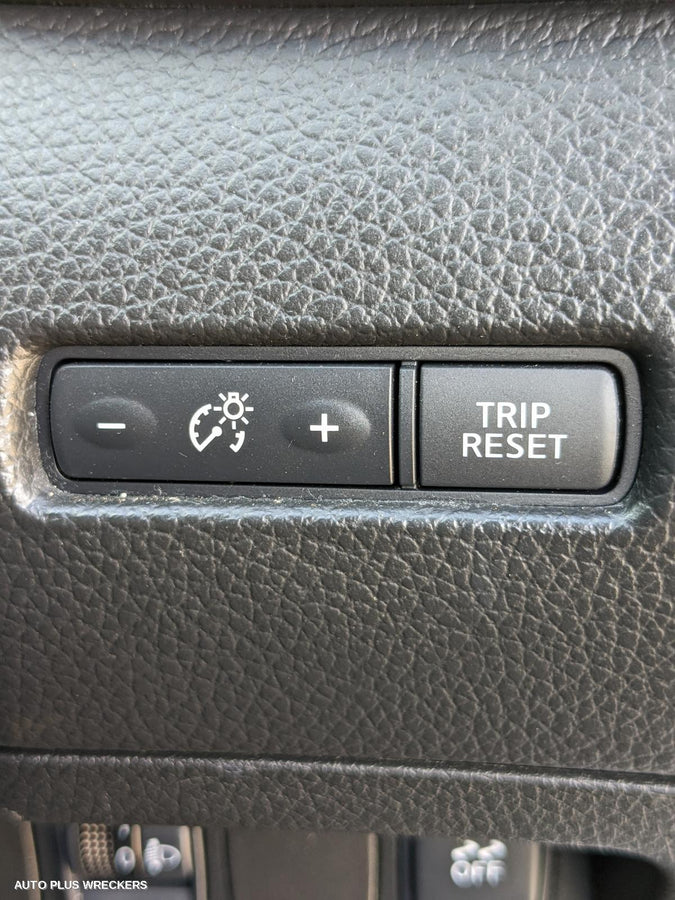 2014 Nissan Qashqai Instrument Cluster