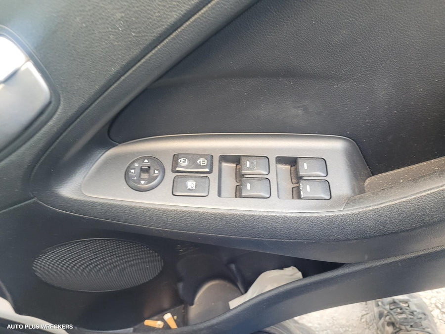 2016 Kia Cerato Trans Gearbox