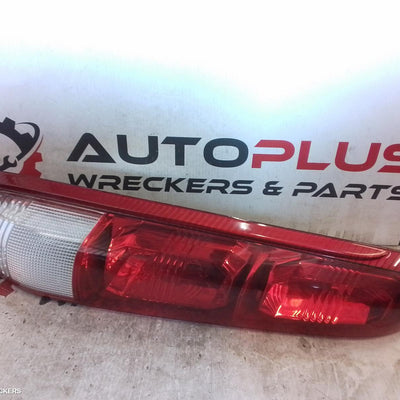 2001-2003 Nissan Xtrail Left Taillight