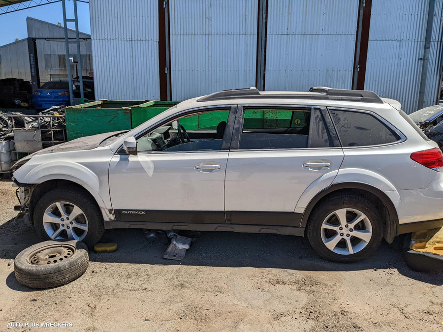 2013 Subaru Outback Right Taillight