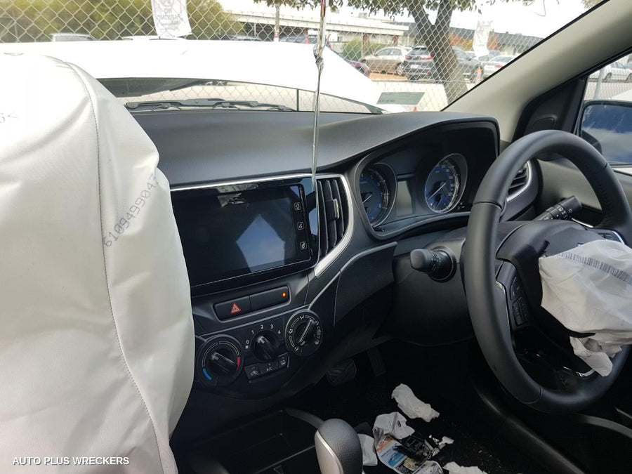 2019 Suzuki Baleno Left Indicator Fog Side