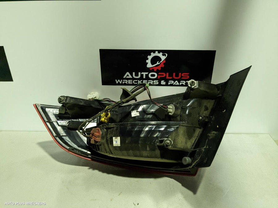 2010 Ford Falcon Left Taillight