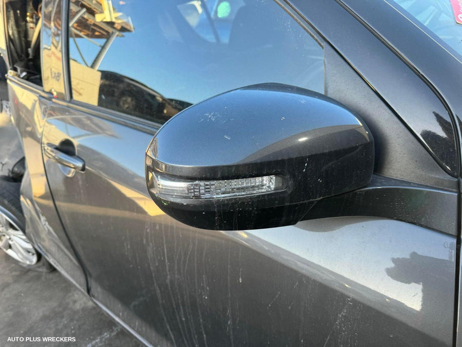 2017 SUZUKI SWIFT LEFT FRONT DOOR WINDOW
