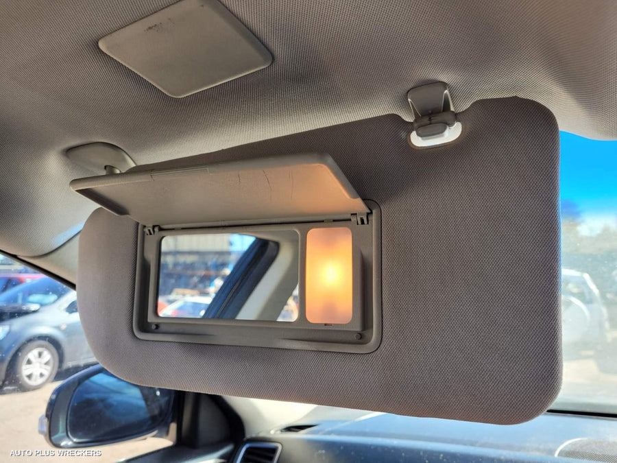 2010 Nissan Maxima Left Rear Door Sliding