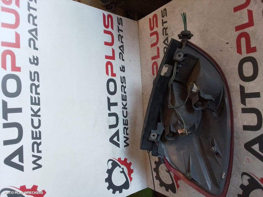 2004 Subaru Liberty Right Taillight