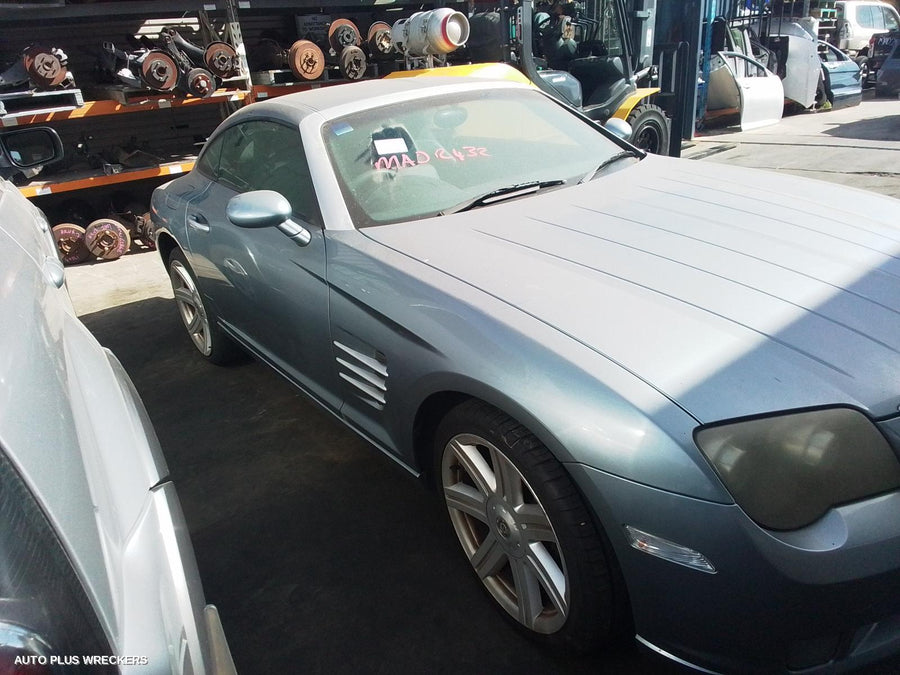 2004 Chrysler Crossfire Left Guard