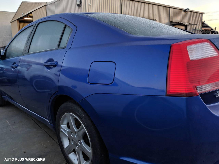 2006 Mitsubishi 380 Bootlid Tailgate