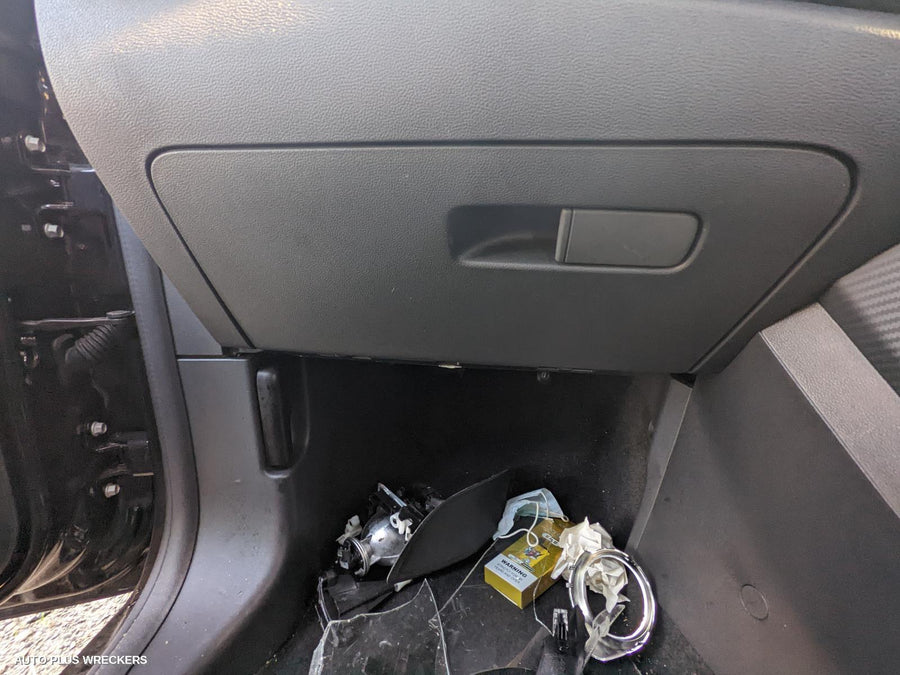 2022 Mg Mg3 Parcel Shelf