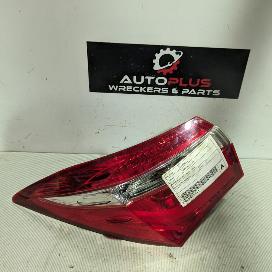 2013-2016 Toyota Corolla Left Taillight