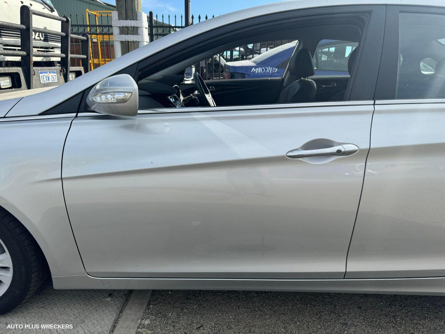 2011 Hyundai I45 Right Door Mirror