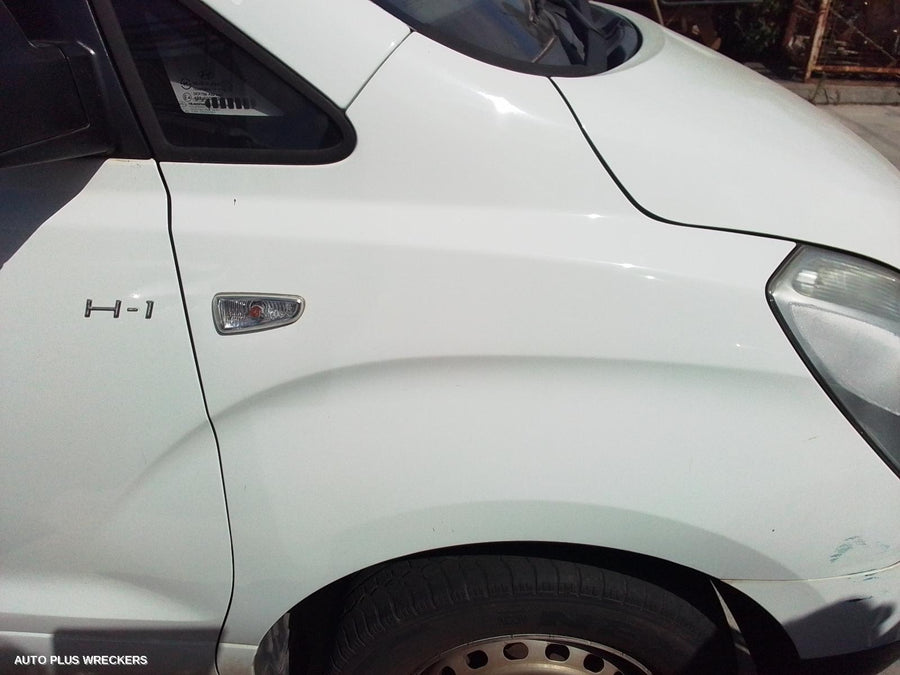 2011 Hyundai Iload/imax Sunvisor