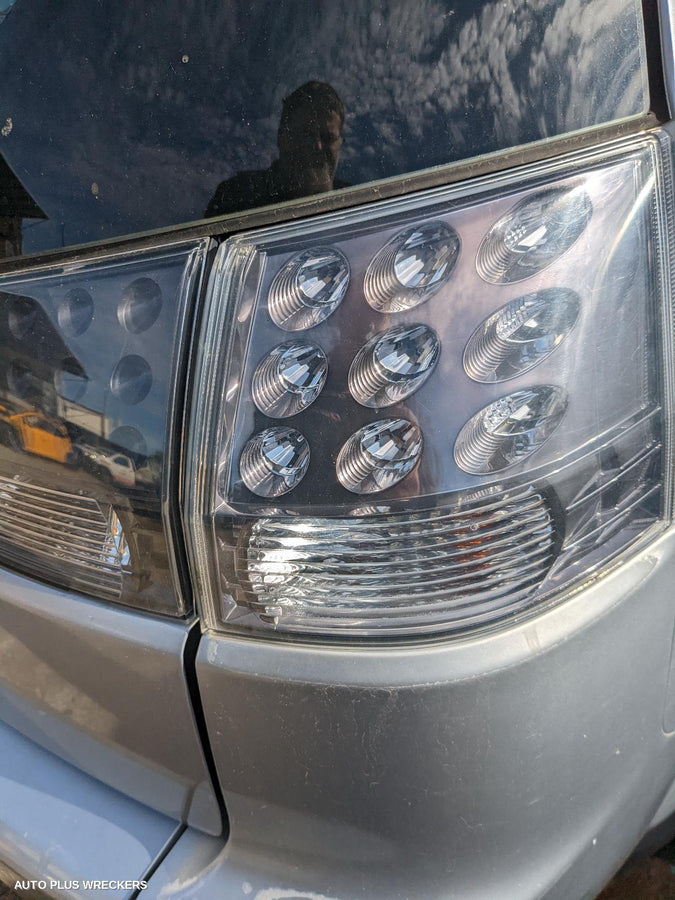 2008 Mitsubishi Outlander Right Front Door Window